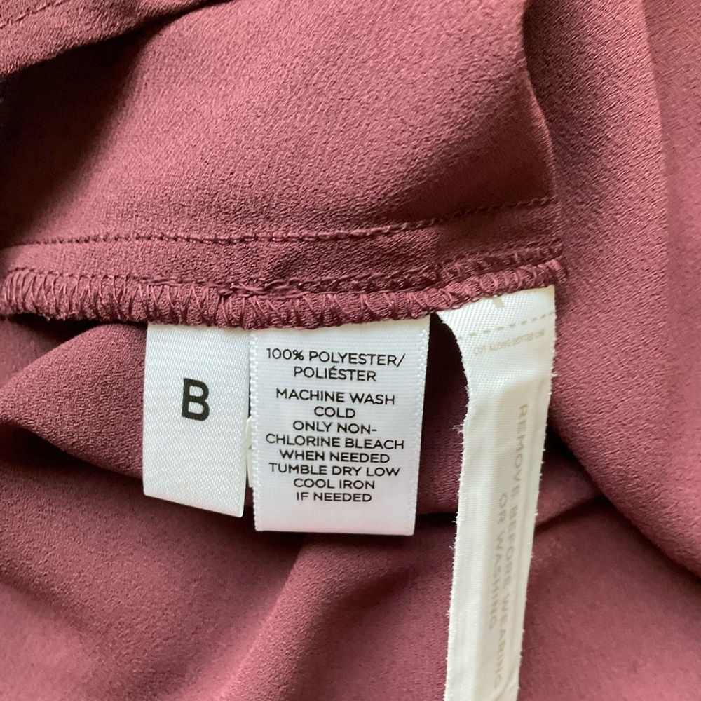 Ann Taylor Loft Petite Cranberry Button Front Top NWOT - Picture 9 of 9